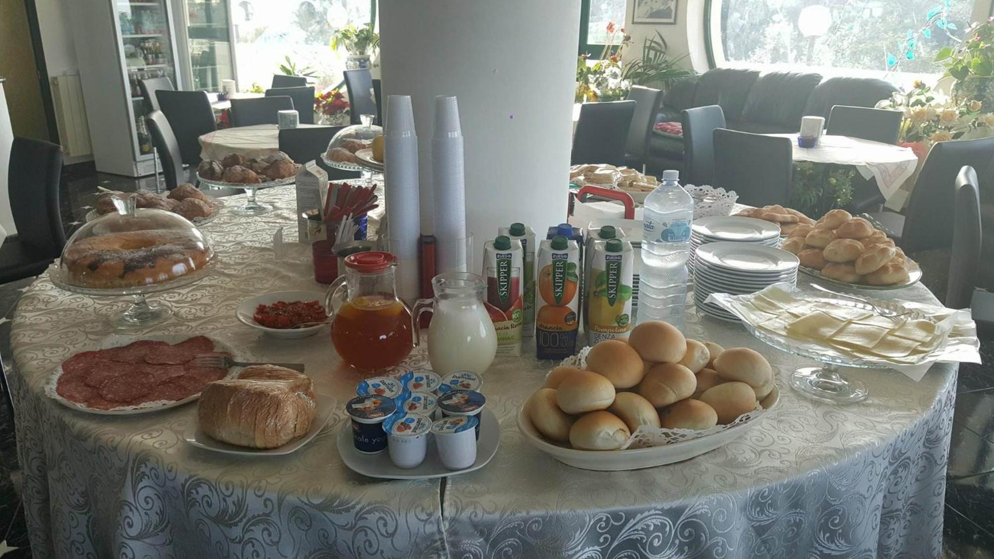 Hotel Falco D'Oro Cisternino Εξωτερικό φωτογραφία