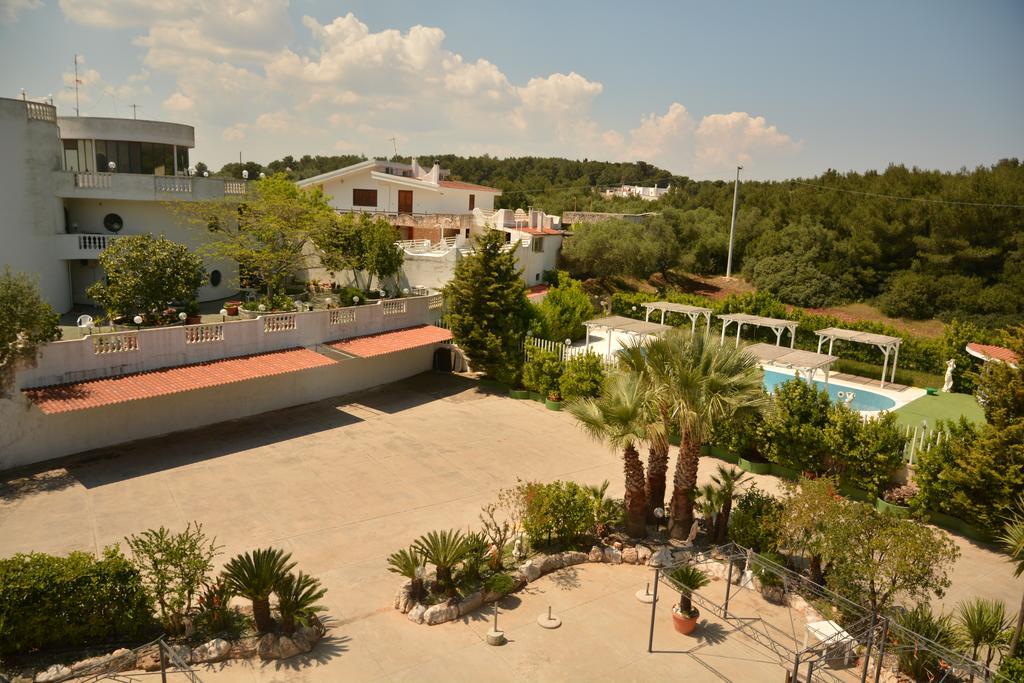 Hotel Falco D'Oro Cisternino Εξωτερικό φωτογραφία