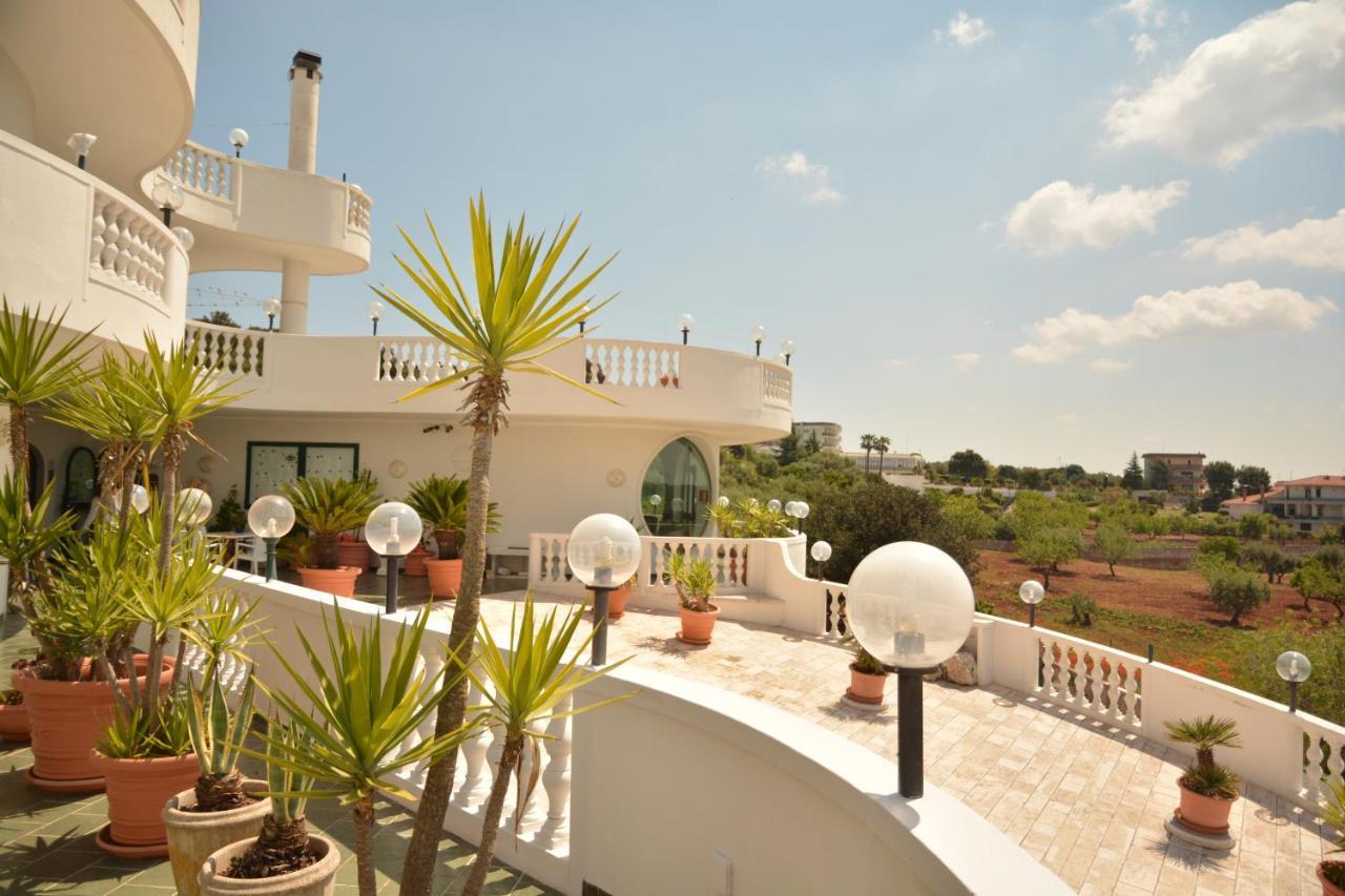 Hotel Falco D'Oro Cisternino Εξωτερικό φωτογραφία